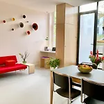 Le Garage Downtown Serviced 헤이그
