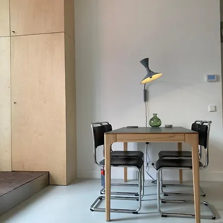 Le Garage Downtown Serviced