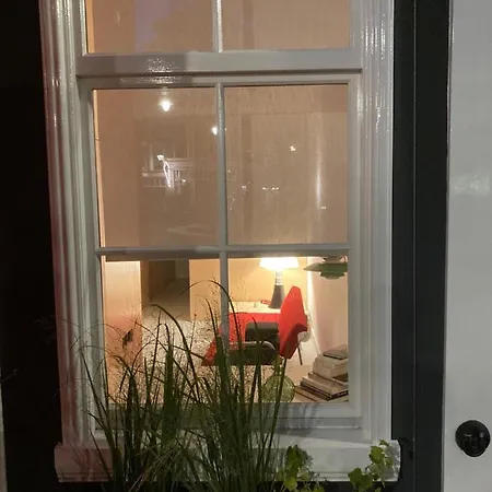 Le Garage Downtown Serviced 헤이그