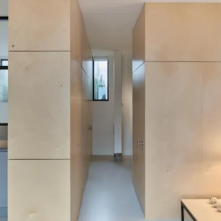 Le Garage Downtown Serviced Apartment *