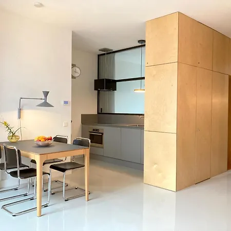 Le Garage Downtown Serviced דירה *