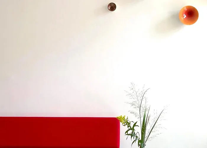 Le Garage Downtown Serviced *