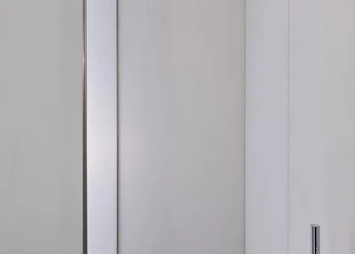 Le Garage Downtown Serviced *