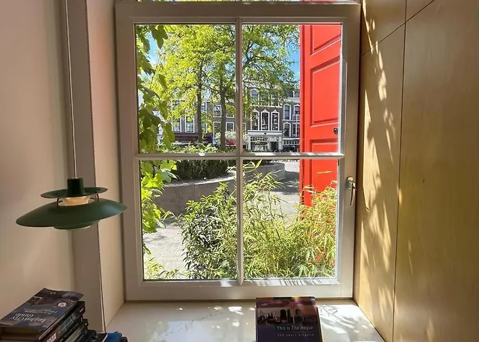 Le Garage Downtown Serviced Apartman Hága